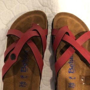 Betula by Birkenstock Vinja Sandsls - Red Size 36